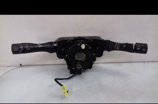 Bloc commodos Nissan JUKE (F15) 1.5 dci (2010) 5 portes occasion