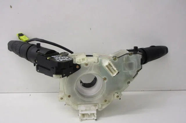 Bloc commodos Nissan MICRA III (K12) 1.2 16v (2003-2010) occasion