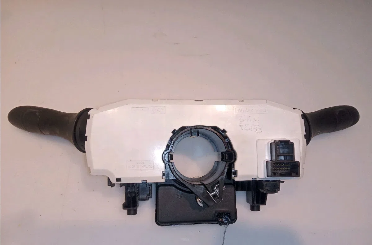 Bloc commodos Nissan QASHQAI II SUV (J11, J11_) 1.5 dci (2013) occasion