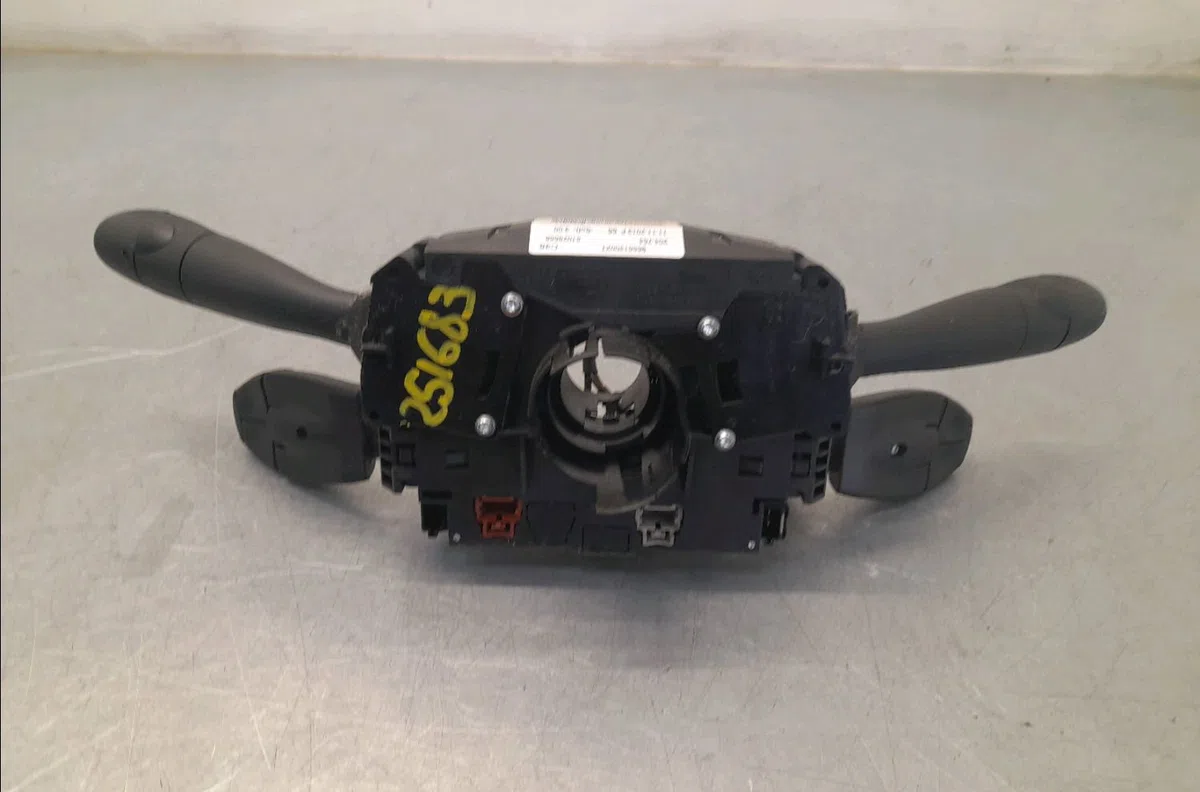 Bloc commodos Peugeot 207-207 (WA_, WC_) 1.4 (2006-2013) 5 portes occasion