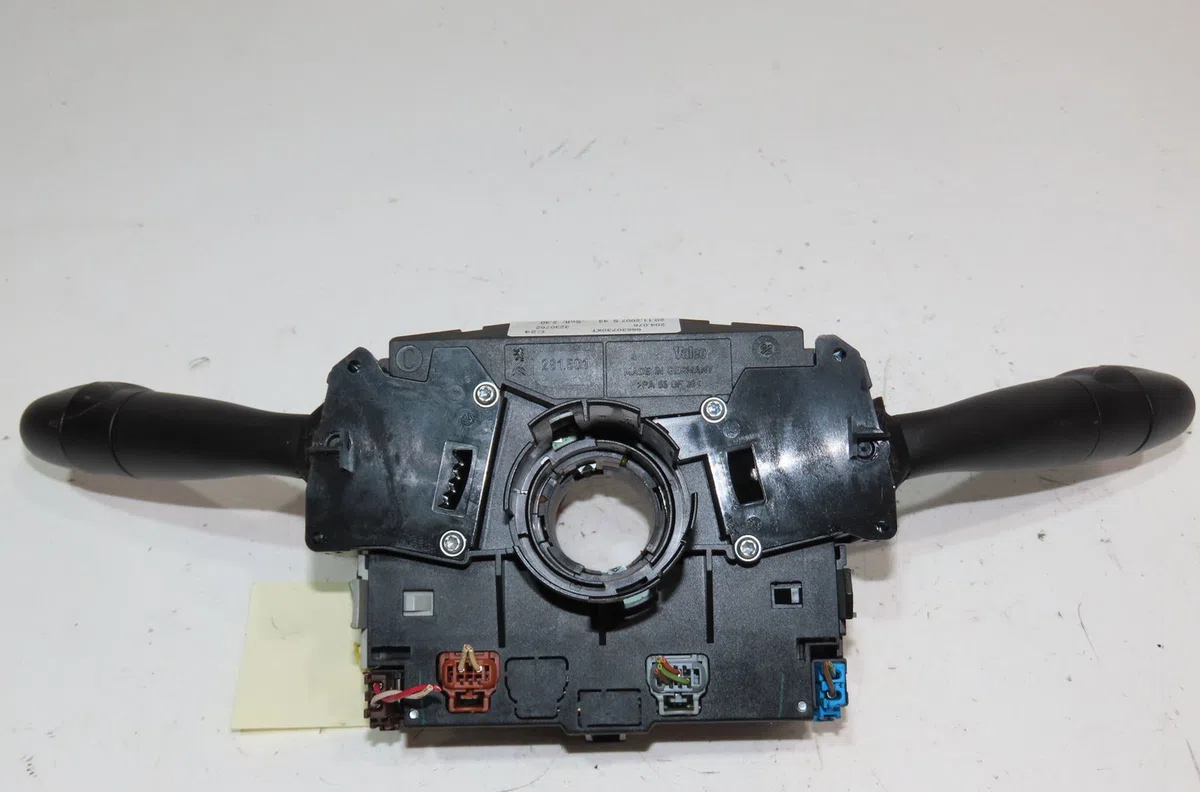 Bloc commodos Peugeot 207-207 (WA_, WC_) 1.4 (2006-2013) 5 portes occasion