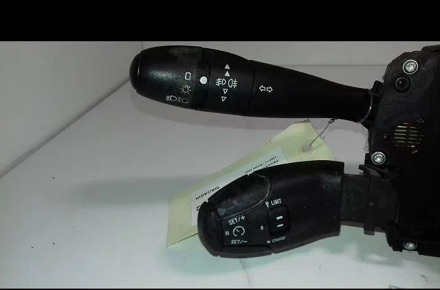 Bloc commodos Peugeot 207 SW (WK_) 1.6 hdi (2007-2012) 5 portes occasion