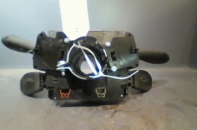 Bloc commodos Peugeot 207 SW (WK_) 1.6 hdi (2007-2012) 5 portes occasion