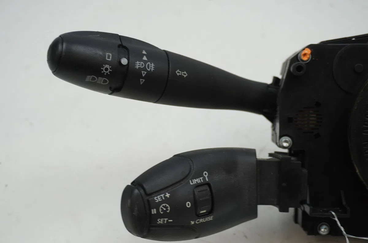 Bloc commodos Peugeot 207 SW (WK_) 1.6 hdi (2007-2012) 5 portes occasion