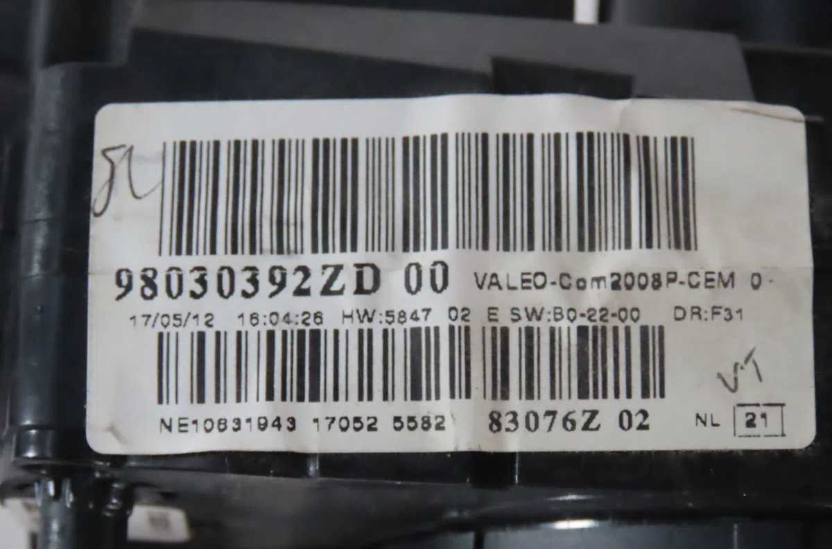 Bloc commodos Peugeot 208 I (CA_, CC_) 1.4 vti (2012) occasion