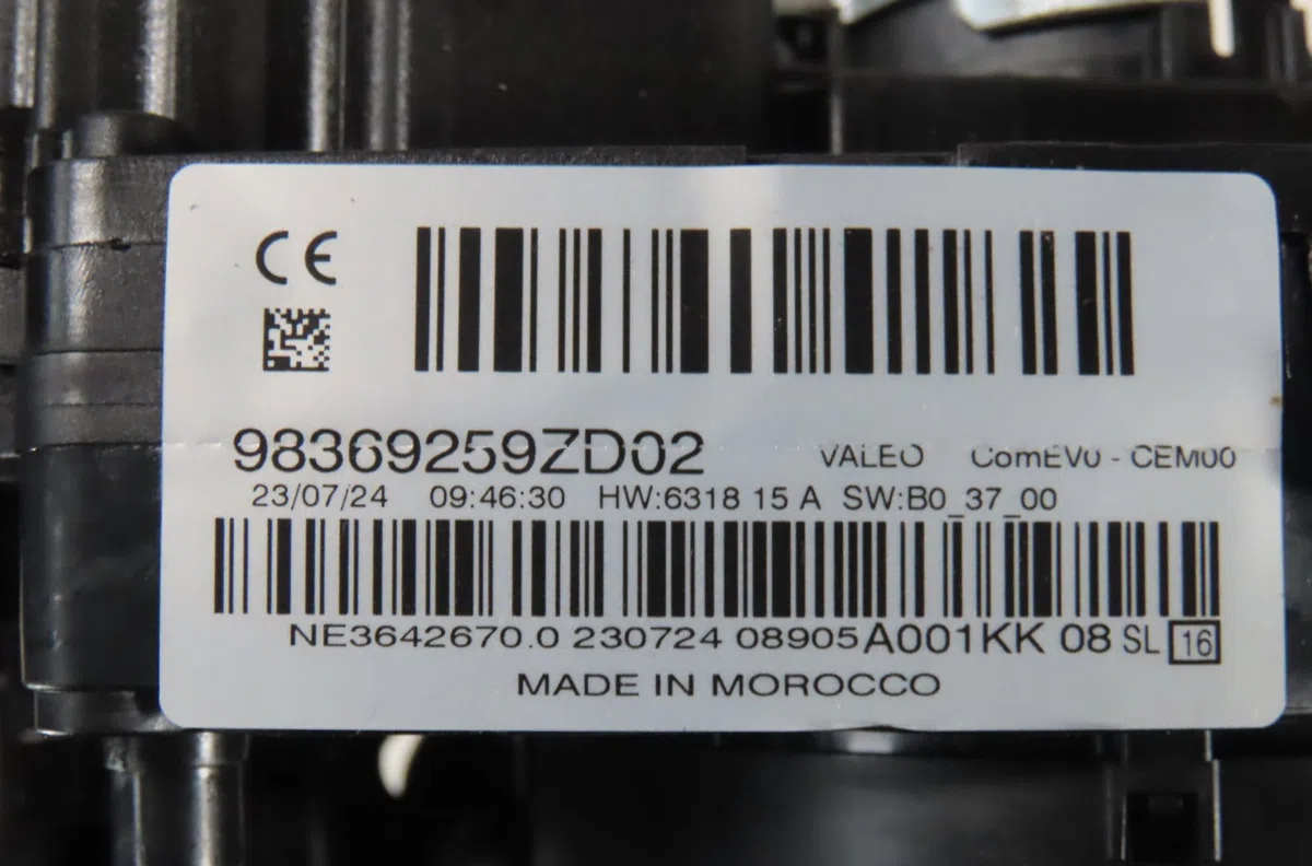 Bloc commodos Peugeot 208 II (UB_, UP_, UW_, UJ_) 1.2 puretech 100 (2019) 5 portes occasion