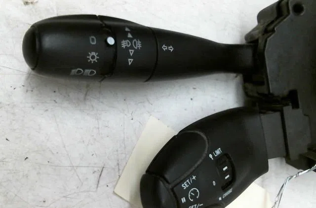 Bloc commodos Peugeot 307 (3A-C) 1.6 hdi 110 (2004-2009) 5 portes occasion