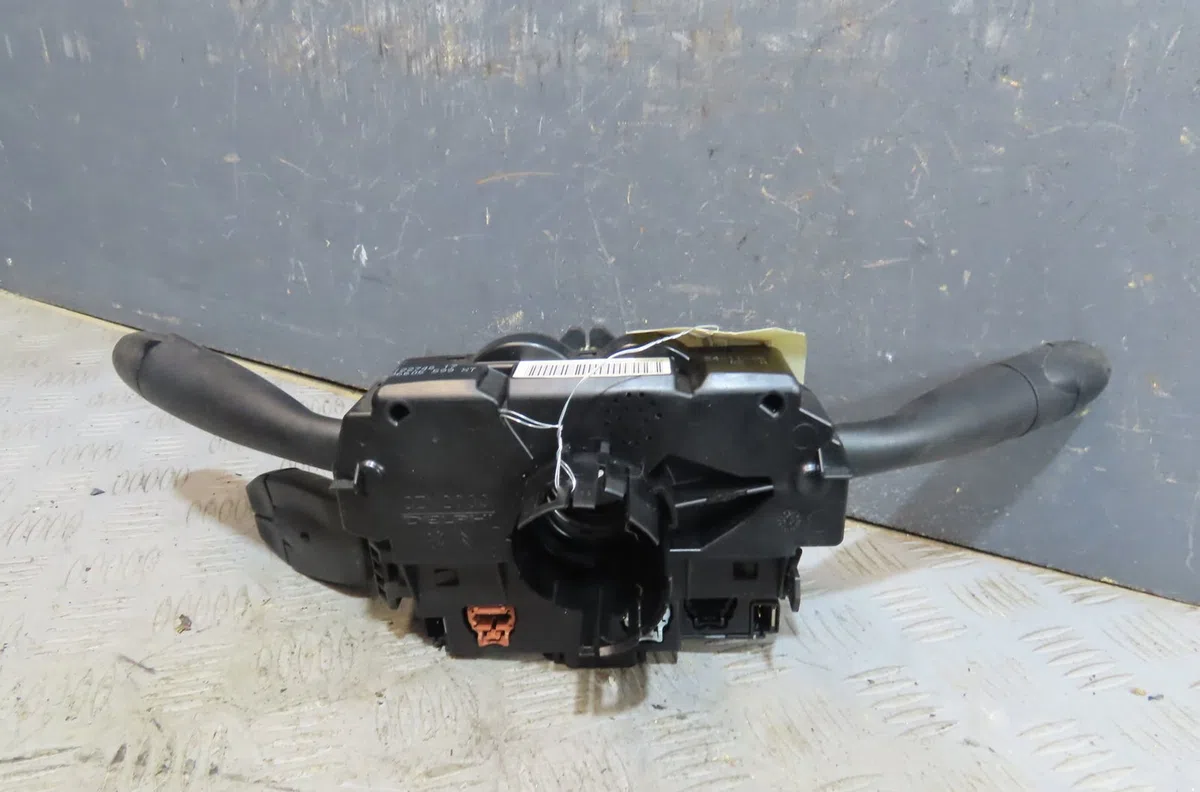 Bloc commodos Peugeot 307 (3A-C) 1.6 hdi 110 (2004-2009) 5 portes occasion