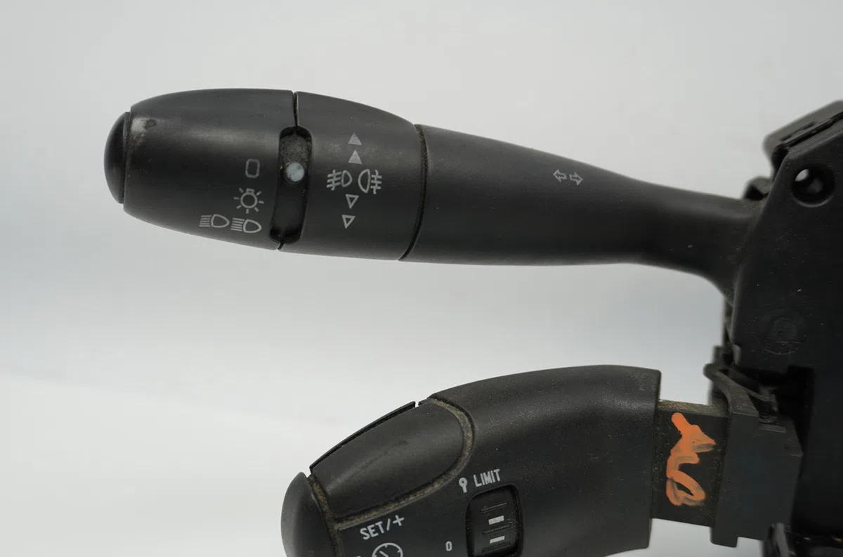 Bloc commodos Peugeot 307 (3A-C) 1.6 hdi (2005-2009) 5 portes occasion