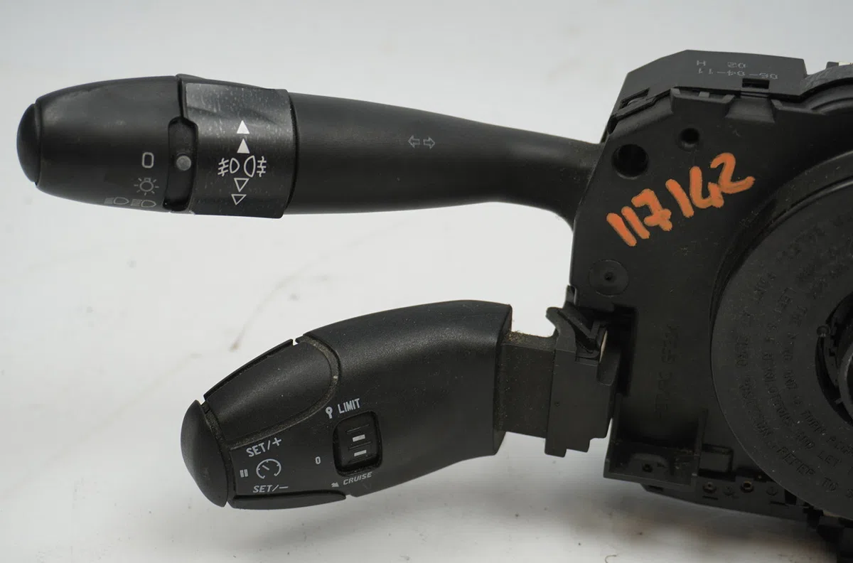 Bloc commodos Peugeot 308 I (4A_, 4C_) 1.6 hdi (2007-2014) 5 portes occasion