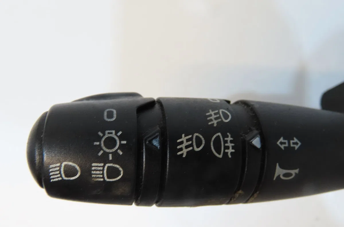 Bloc commodos Renault LAGUNA I (B56_, 556_) 2.2 d (b56f-2) (1993-2001) occasion