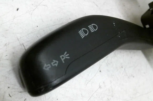 Bloc commodos Volkswagen POLO (9N_, 9A_) 1.2 (2002-2007) occasion