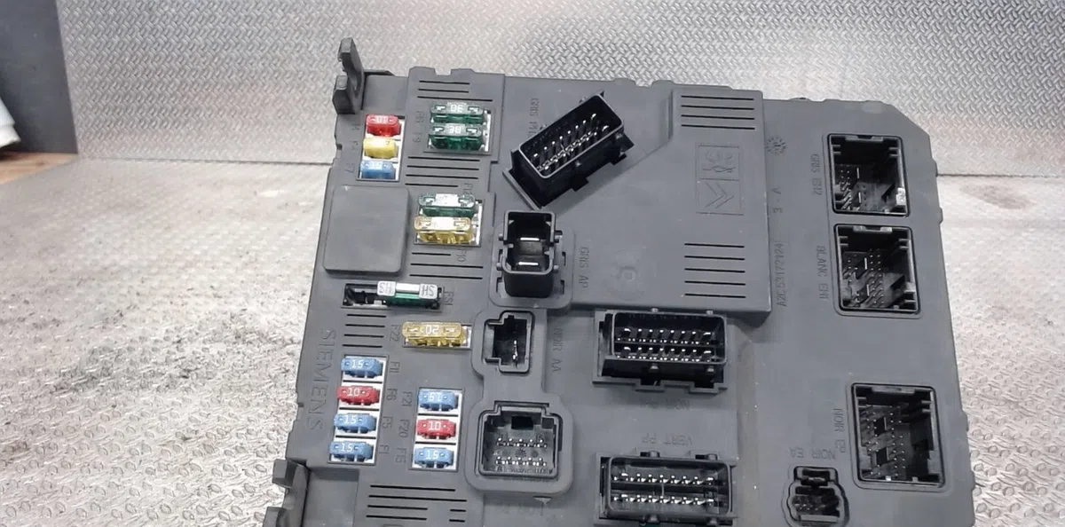 Bloc compteur  bsi Peugeot 407 (6D_) 1.6 hdi 110 (6d9hzc, 6d9hyc) (2004-2010) occasion