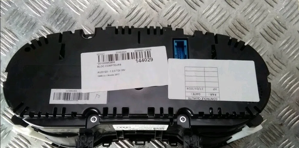 Bloc compteurs Audi Q3 (8UB, 8UG) 2.0 tdi (2011-2018) occasion