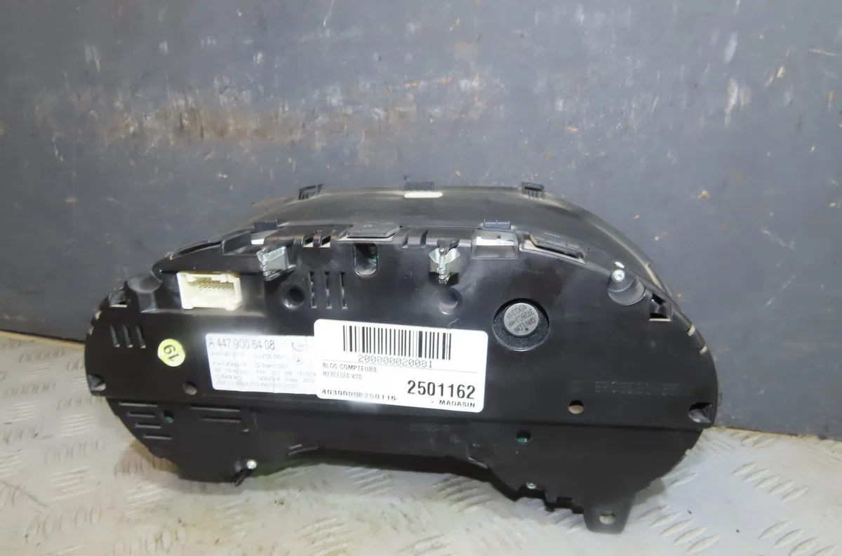 Bloc compteurs Mercedes-benz VITO Camionnette (W447) 109 cdi (447.601, 447.603, 447.605) (2014) occasion