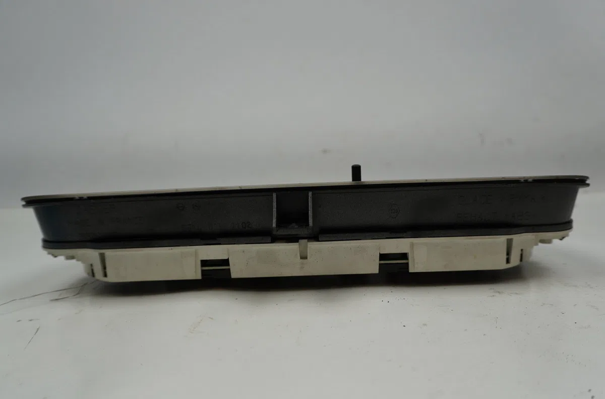 Bloc compteurs Renault LAGUNA II (BG0-1_) 1.8 16v (bg04, bg0b, bg0c, bg0v) (2001-2005) occasion