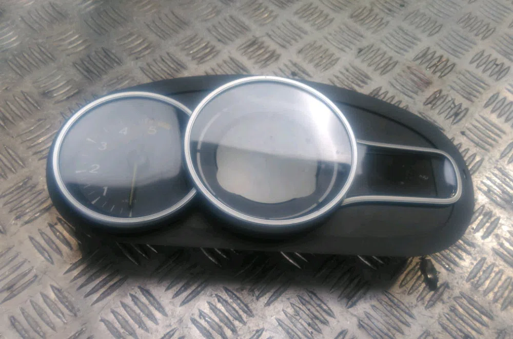 Bloc compteurs Renault MEGANE III 3-5 portes (BZ0-1_, B3_) 1.5 dci (2009) 5 portes occasion