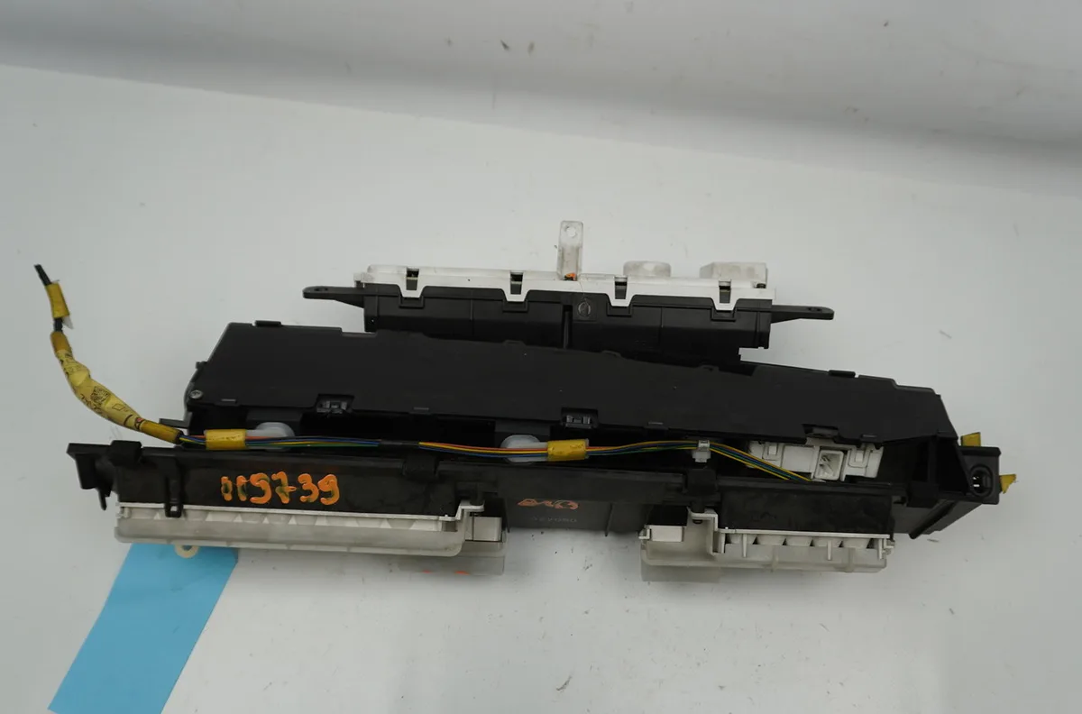 Bloc compteurs Toyota PRIUS Liftback (_W2_) 1.5 hybrid (nhw20_) (2003-2009) occasion