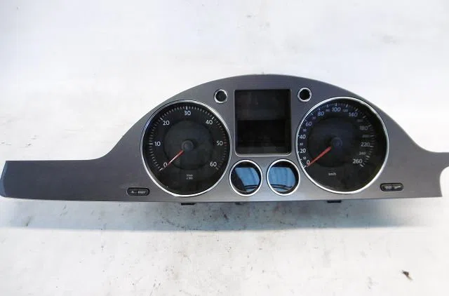 Bloc compteurs VOLKSWAGEN PASSAT V 2008 occasion