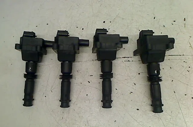 Bobine allumage Alfa romeo 147 (937_) 2.0 16v t.spark (937.axa1, 937.axc1, 937.bxc1) (2001-2010) 3 portes occasion