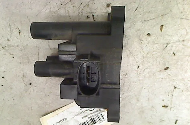 Bobine allumage Ford FIESTA V (JH_, JD_) 1.3 (2001-2008) 3 portes occasion