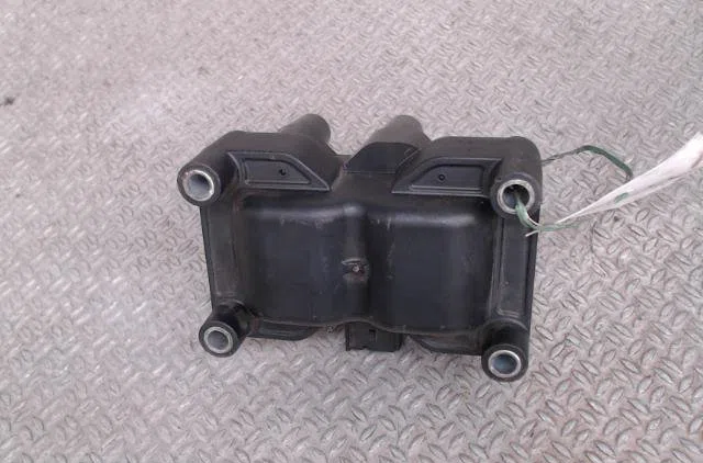 Bobine allumage Ford FIESTA V (JH_, JD_) 1.4 16v (2001-2008) 5 portes occasion
