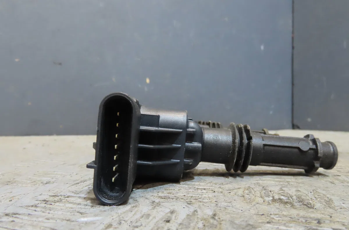 Bobine allumage Opel ASTRA J GTC 1.4 (08) (2011-2015) occasion