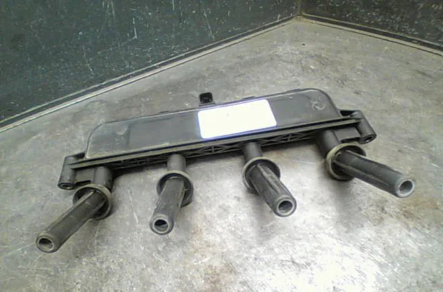 Bobine allumage Peugeot 206 3-5 portes (2A-C) 1.1 i (1998-2007) occasion