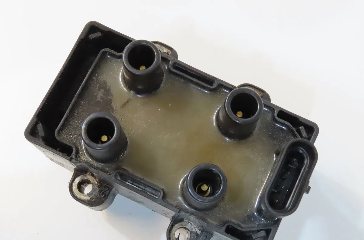 Bobine allumage Renault CLIO II (BB_, CB_) 1.2 (bb0a, bb0f, bb10, bb1k, bb28, bb2d, bb2h, cb0a,... (1998-2010) 5 portes 
