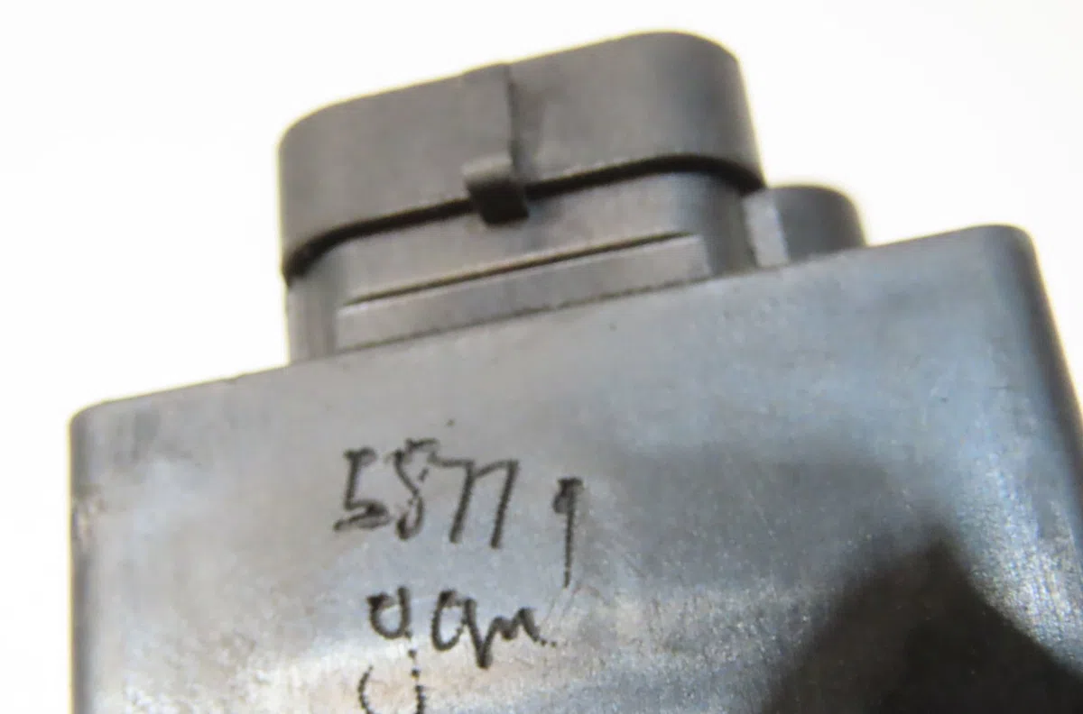 Bobine allumage Renault CLIO II (BB_, CB_) 1.2 (bb0a, bb0f, bb10, bb1k, bb28, bb2d, bb2h, cb0a,... (1998-2010) 5 portes 