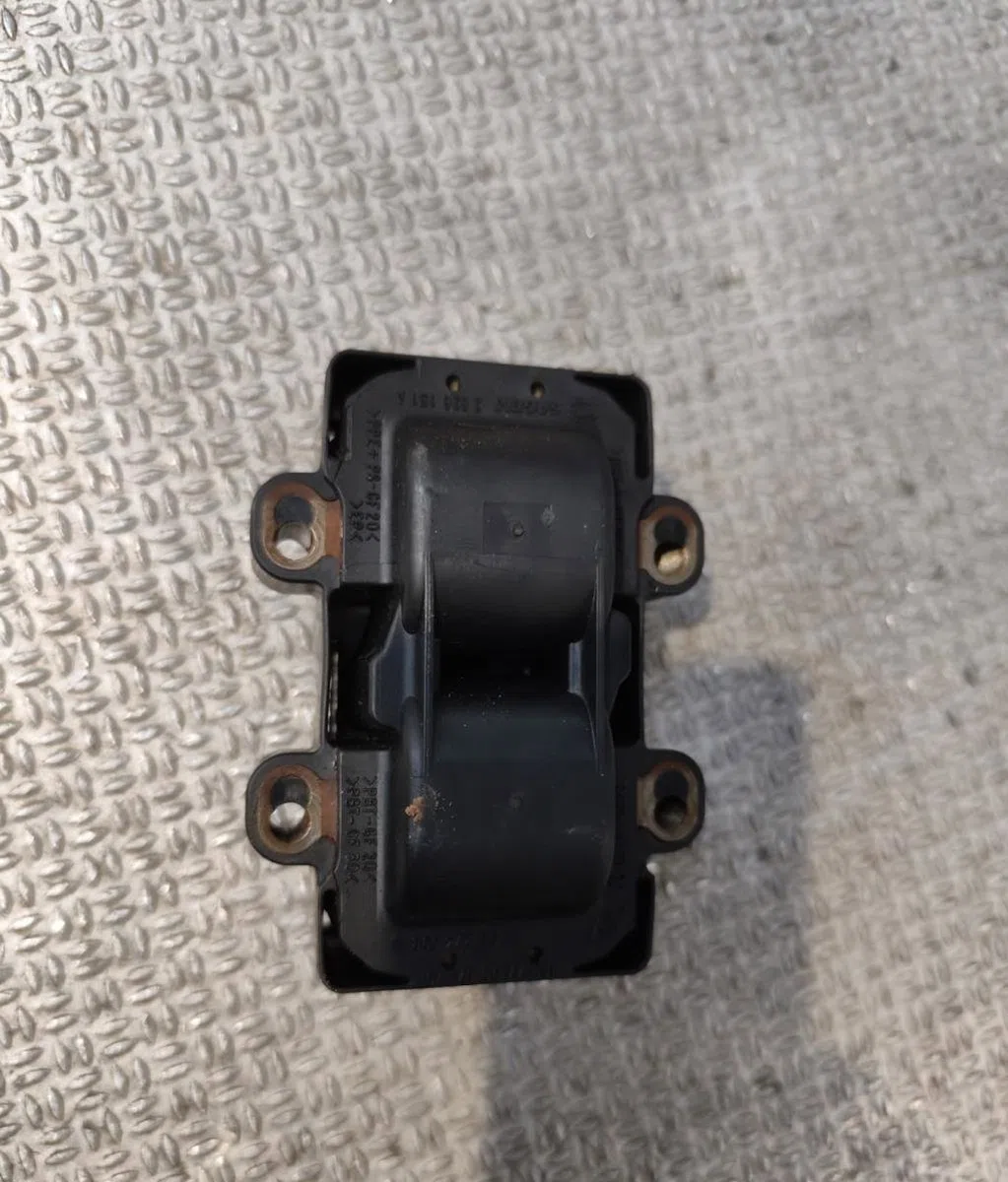 Bobine allumage Renault CLIO II (BB_, CB_) 1.2 (bb0a, bb0f, bb10, bb1k, bb28, bb2d, bb2h, cb0a,... (1998-2010) 5 portes 