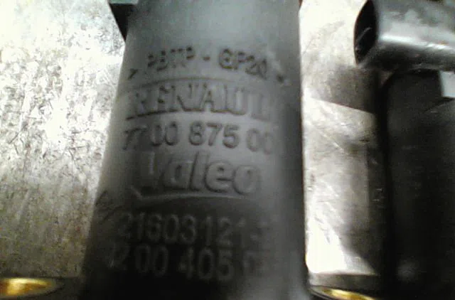 Bobine allumage Renault CLIO II (BB_, CB_) 1.6 16v (bb01, bb0h, bb0t, bb14, bb1d, bb1r, bb2kl, bb3g... (1998-2005) occas