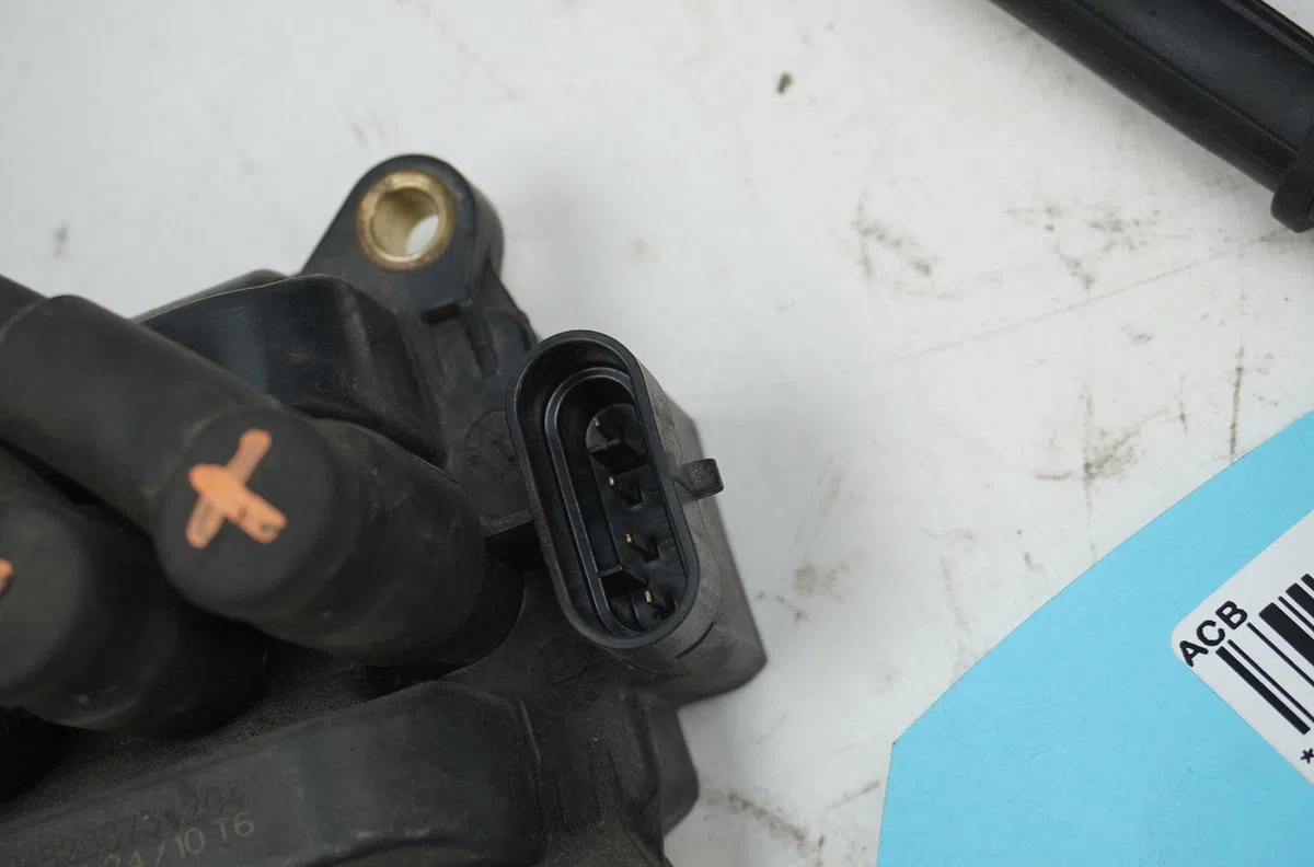 Bobine allumage Renault CLIO III (BR0-1, CR0-1) 1.2 16v (br02, br0j, br11, cr02, cr0j, cr11) (2005-2014) 5 portes occasi