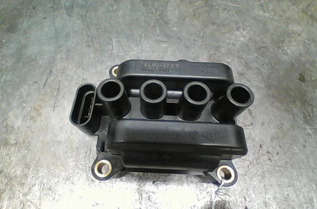 Bobine allumage Renault KANGOO (KC0-1_) 1.2 16v (kc05, kc06, kc03, kc0t, kc0w, kc1d) (2001) occasion