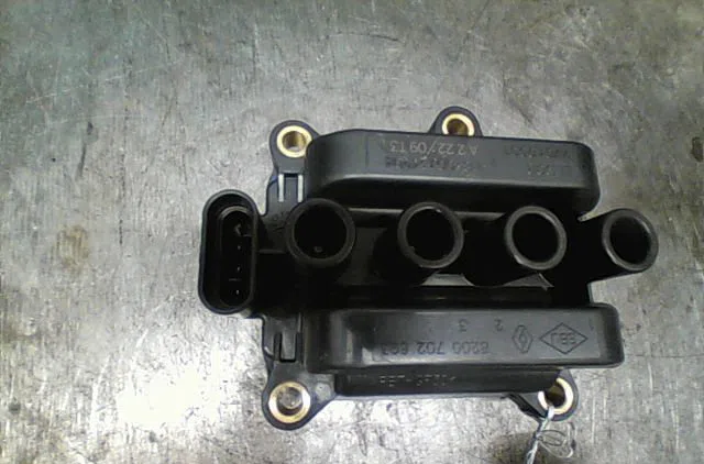Bobine allumage Renault KANGOO (KC0-1_) 1.2 16v (kc05, kc06, kc03, kc0t, kc0w, kc1d) (2001) occasion