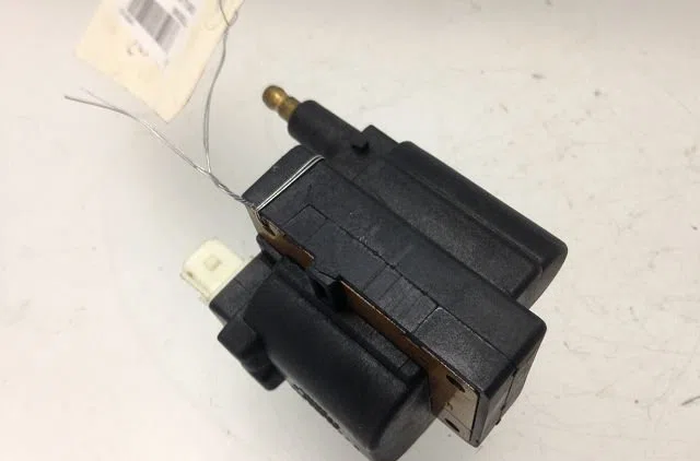 Bobine allumage Renault MEGANE I (BA0-1_) 1.6 e (ba0f, ba0s) (1996-1999) occasion