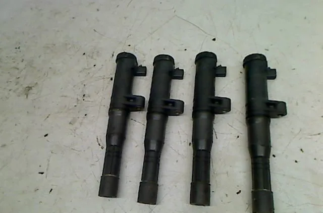 Bobine allumage Renault MEGANE I Coupé (DA0-1_) 1.6 16v (da0b, da04, da11) (1999-2003) 2 portes occasion