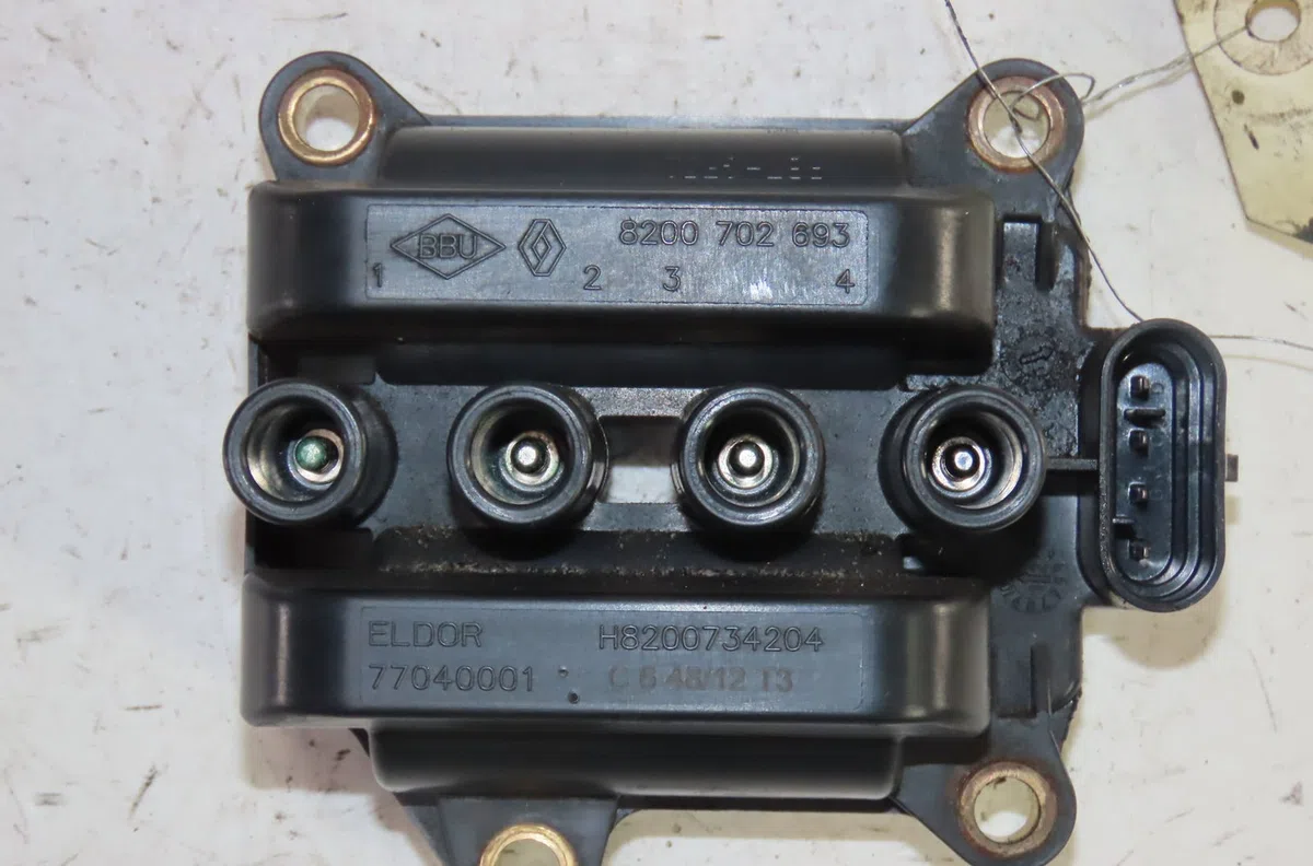 Bobine allumage Renault TWINGO II (CN0_) 1.2 16v (cn04, cn0a, cn0b) (2007-2014) 3 portes occasion