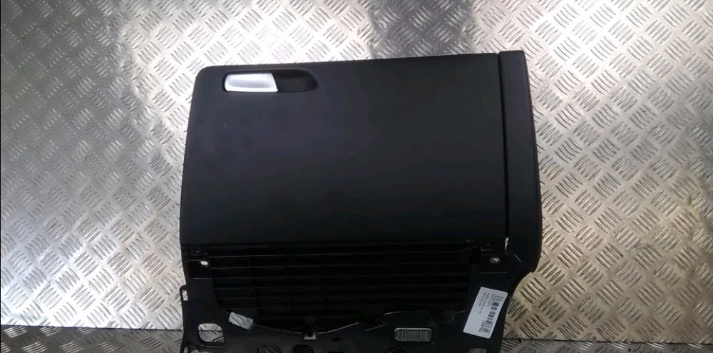 Boite à gants Audi A4 B8 Avant (8K5) 2.0 tdi (2008-2015) occasion