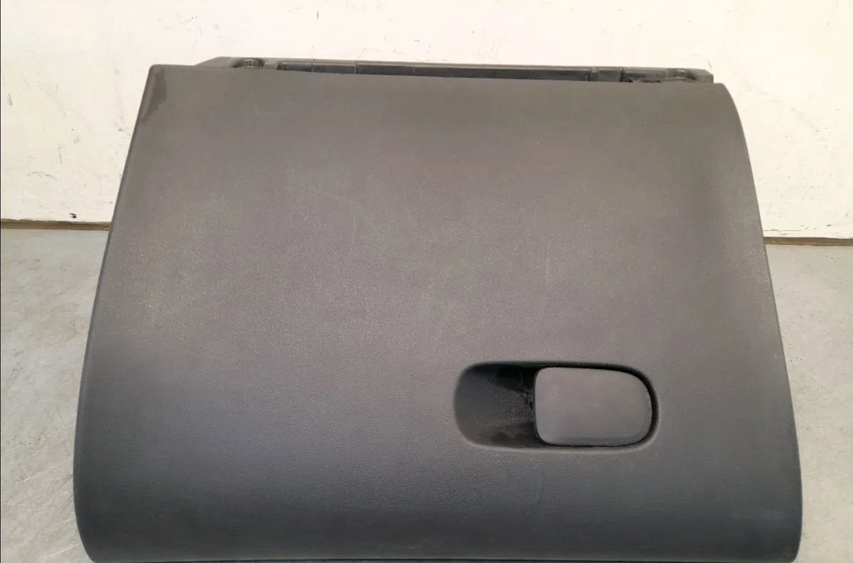 Boite à gants Citroen C3 III (SX) 1.2 puretech 82 (2018) 5 portes occasion