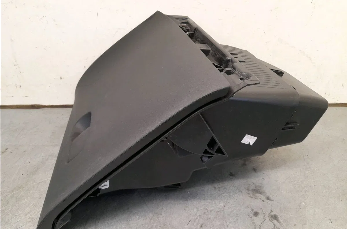 Boite à gants Citroen C3 III (SX) 1.2 puretech 82 (2018) 5 portes occasion