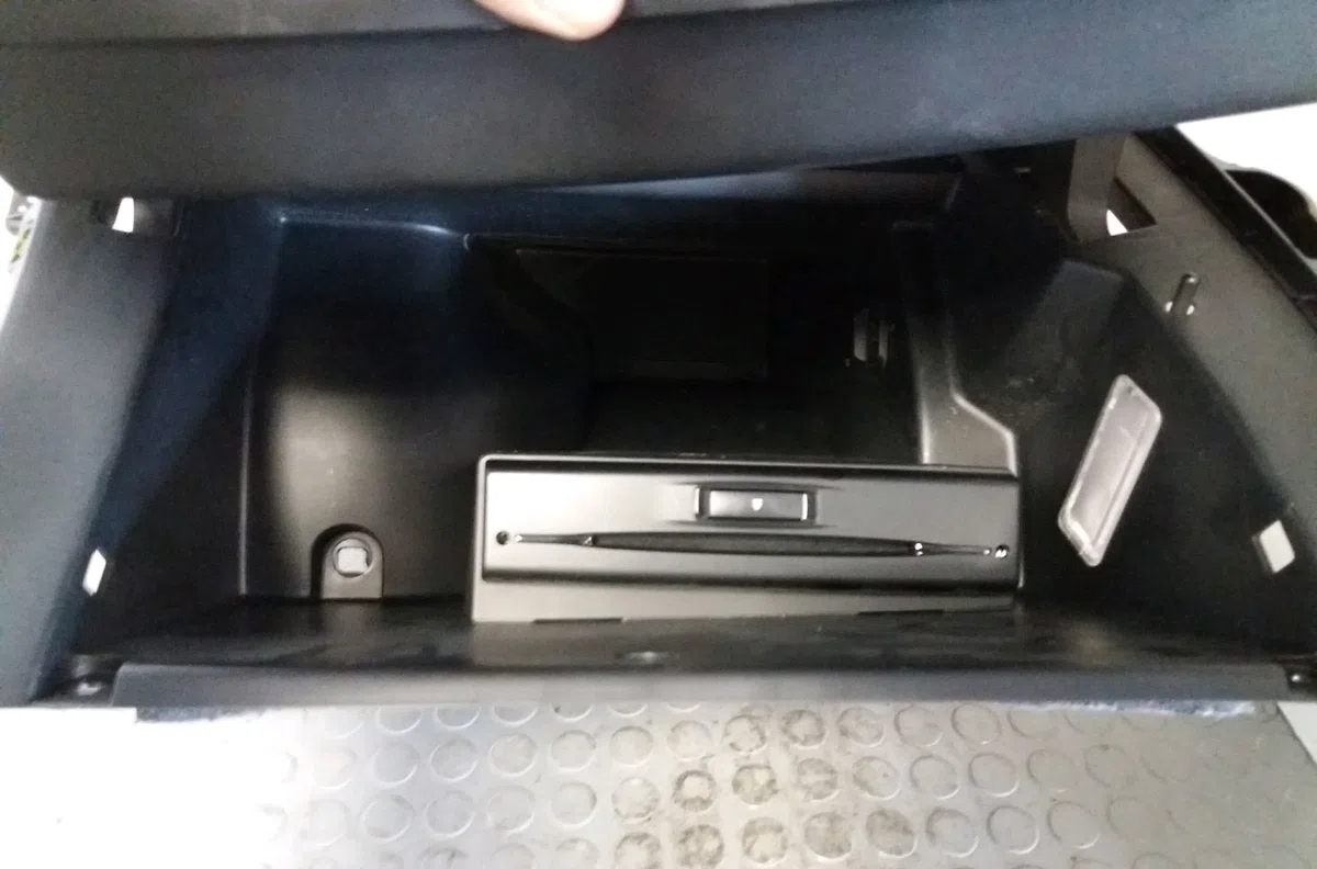 Boite à gants Citroen C4 GRAND PICASSO II (DA_, DE_) 1.6 thp 165 (2014) occasion