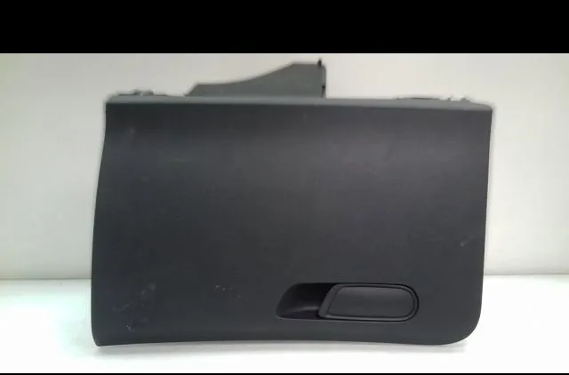 Boite à gants Citroen C4 II (NC_) 1.6 hdi 90 (2009) 5 portes occasion