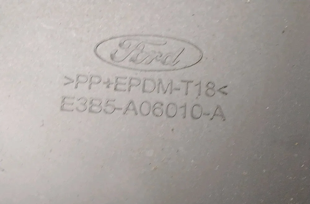 Boite à gants Ford KA III (UK, FK) 1.2 (2016) occasion