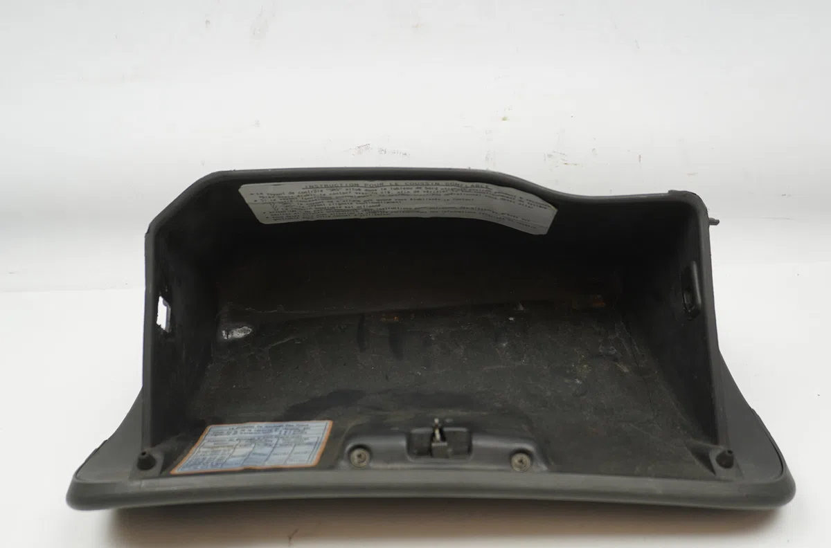 Boite à gants Hyundai PONY I (X-3) 1.3 i 12v (1994-2000) occasion