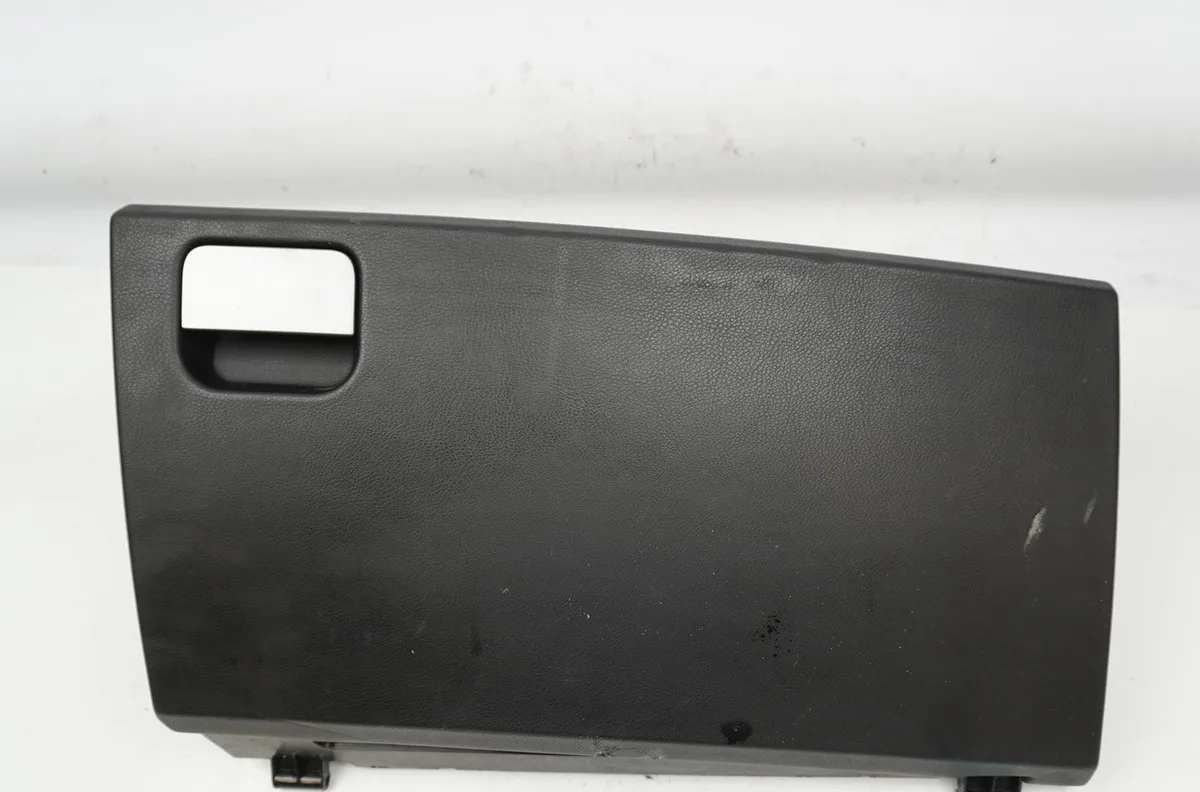 Boite à gants Land rover DISCOVERY III (L319) 2.7 td 4x4 (2004-2009) occasion