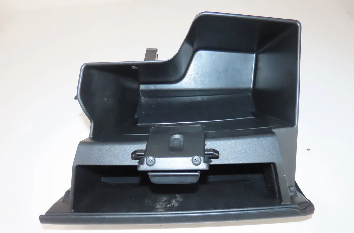Boite à gants Mazda 2 (DE_, DH_) 1.4 mzr-cd (2008-2015) occasion