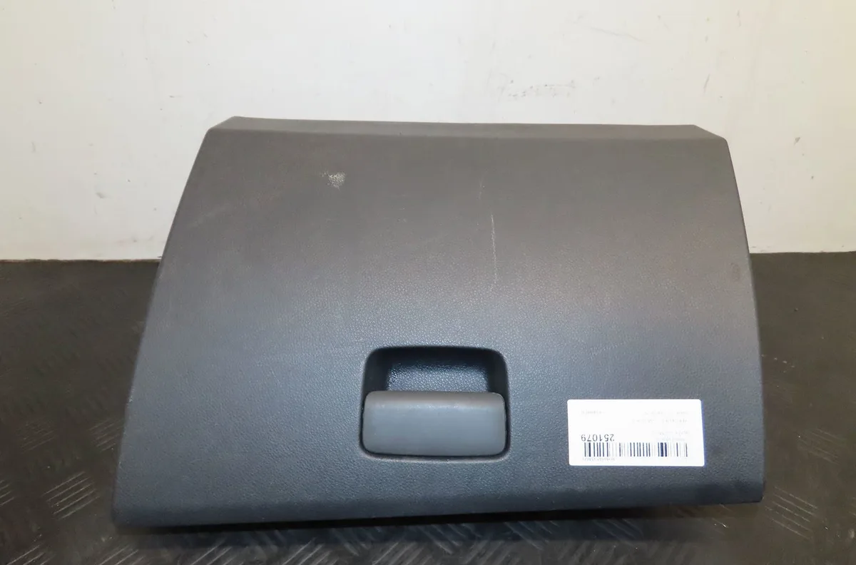 Boite à gants Mercedes-benz CLASSE A (W176) A 200 cdi - d 4-matic (176.002) (2014-2018) occasion