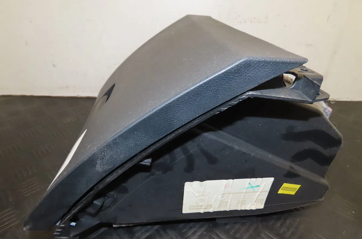 Boite à gants Mercedes-benz CLASSE A (W176) A 200 cdi - d 4-matic (176.002) (2014-2018) occasion