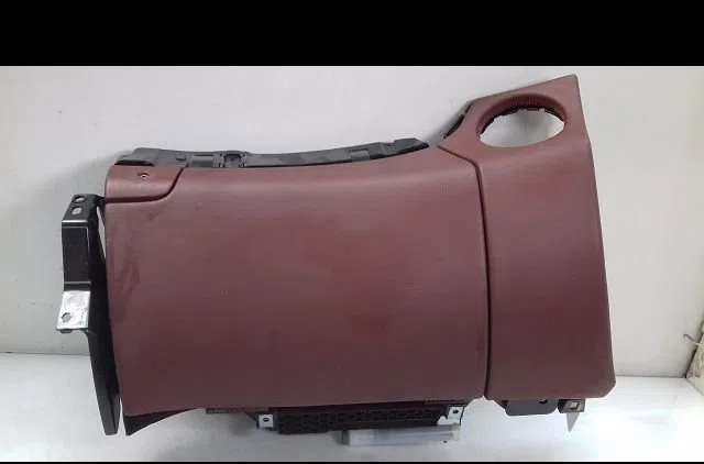 Boite à gants Mercedes-benz CLS (C219) Cls 320 cdi (219.322) (2005-2010) occasion